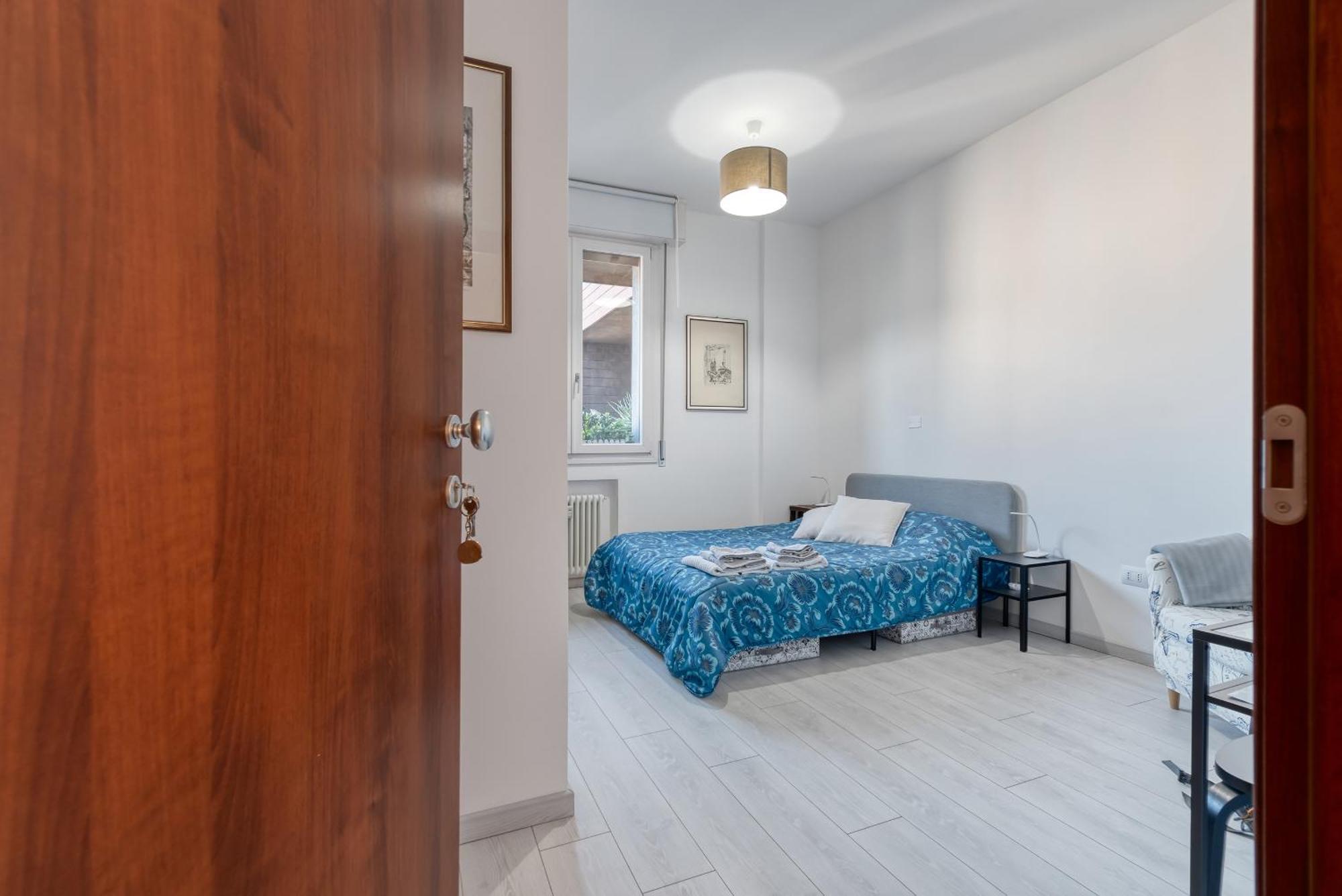 Sweet Home — Photos 1